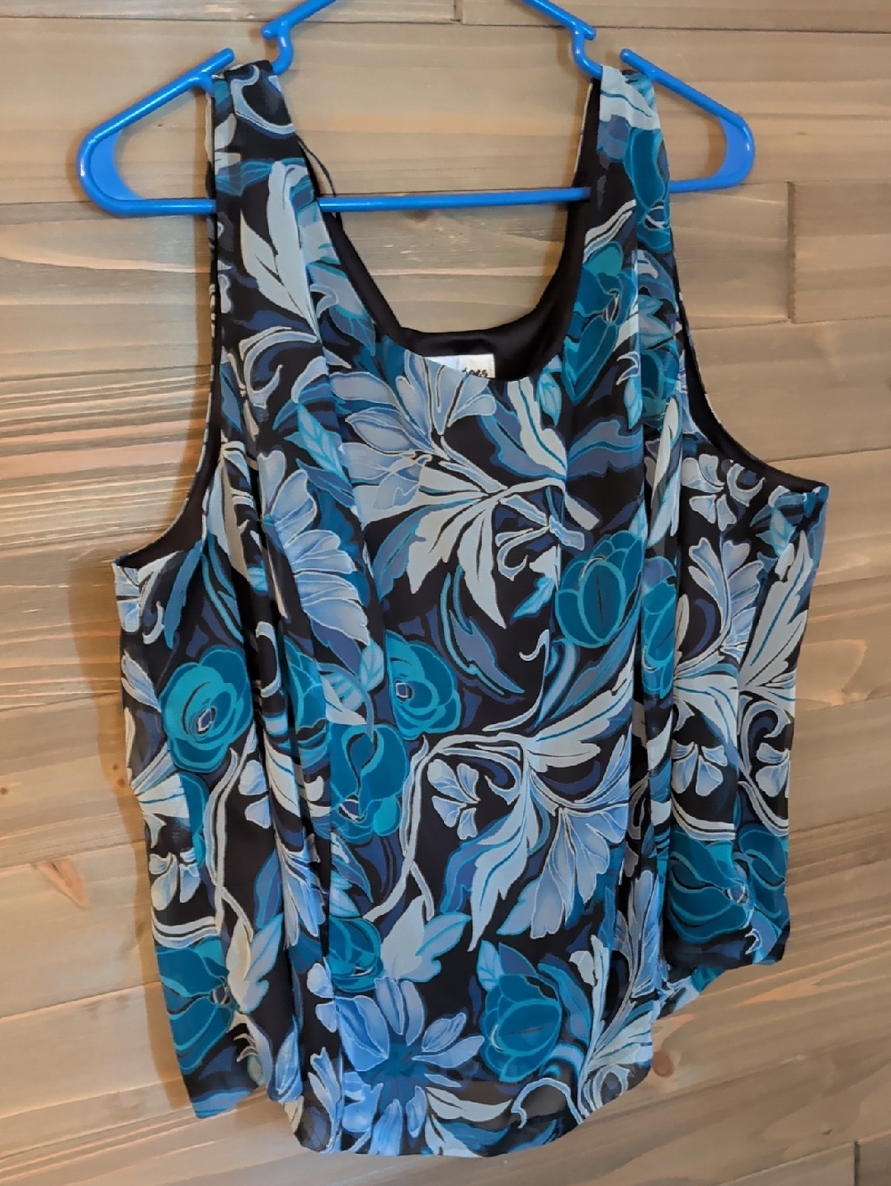 Perception Sleeveless Floral Tank Top - Blue Floral Print